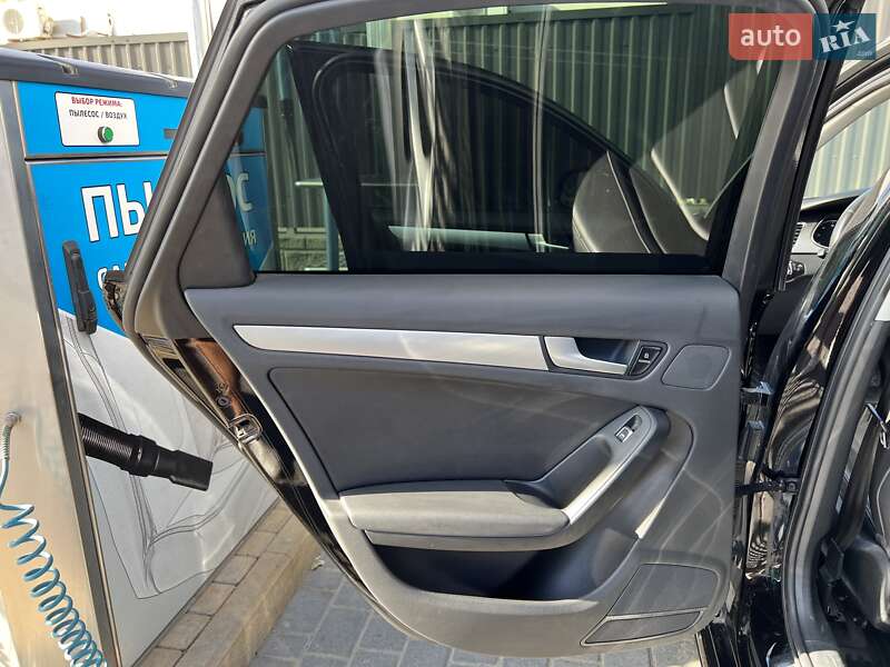 Седан Audi A4 2014 в Одессе