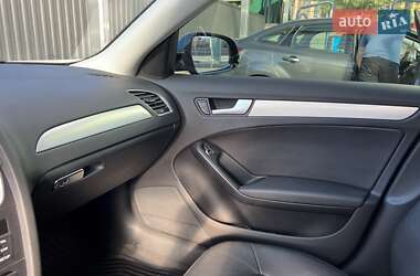 Седан Audi A4 2014 в 