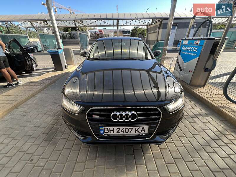 Седан Audi A4 2014 в Одессе