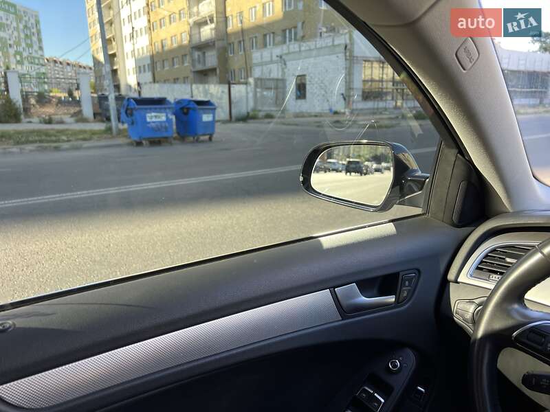 Седан Audi A4 2014 в Одессе