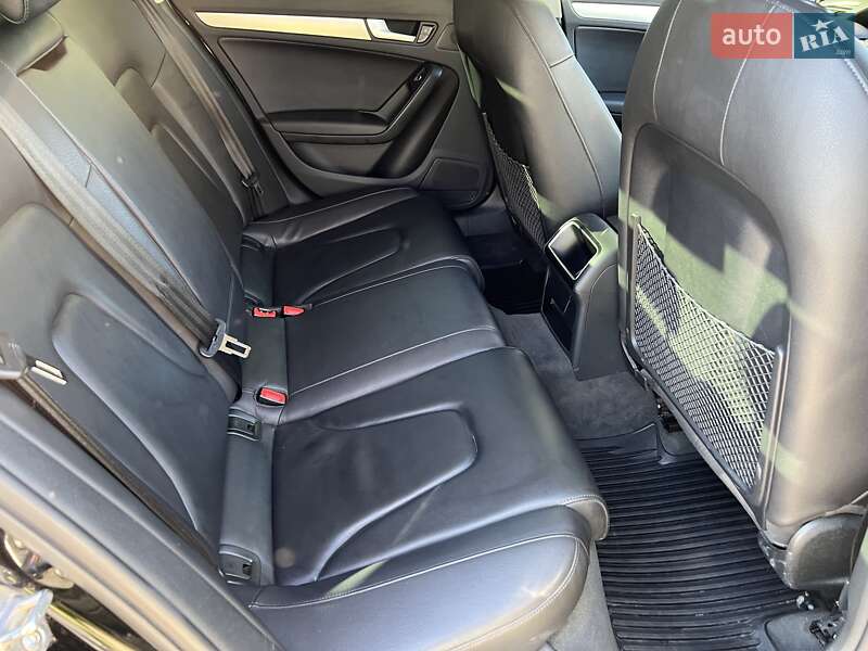 Седан Audi A4 2014 в Одессе