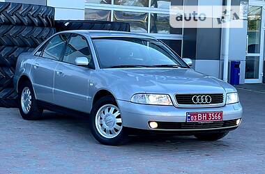 Седан Audi A4 2000 в 
