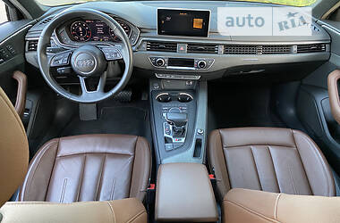Седан Audi A4 2019 в 