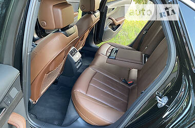 Седан Audi A4 2019 в 