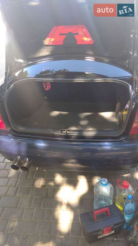 Седан Audi A4 1997 в Одессе
