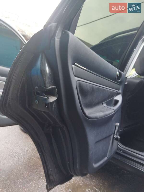 Универсал Audi A4 1997 в Глухове