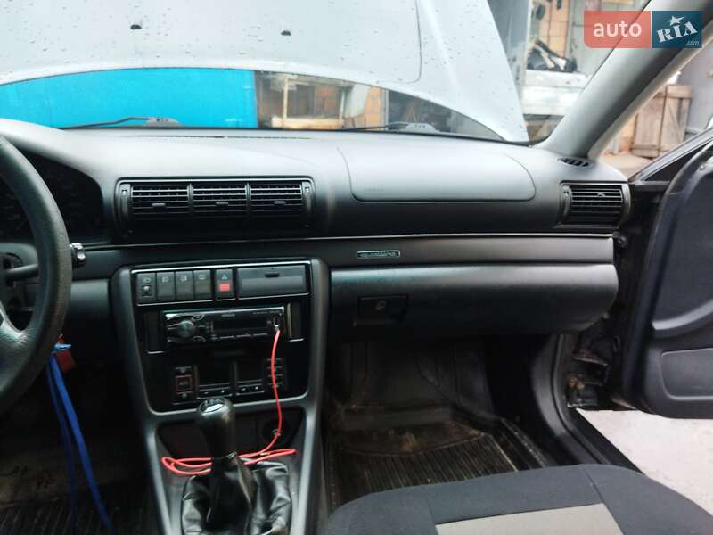 Универсал Audi A4 1997 в Глухове