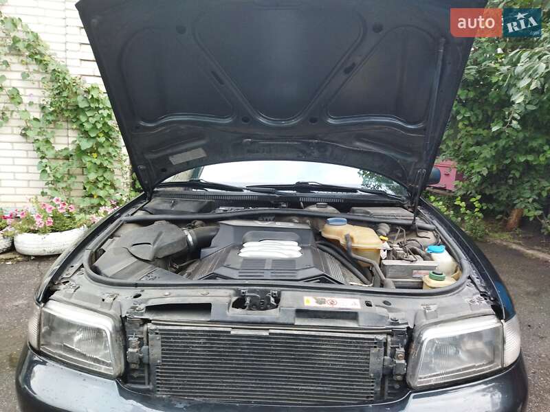 Универсал Audi A4 1997 в Глухове