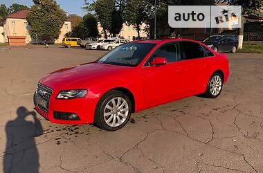 Седан Audi A4 2010 в Рівному