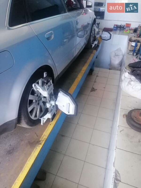 Седан Audi A4 2002 в Згуровке