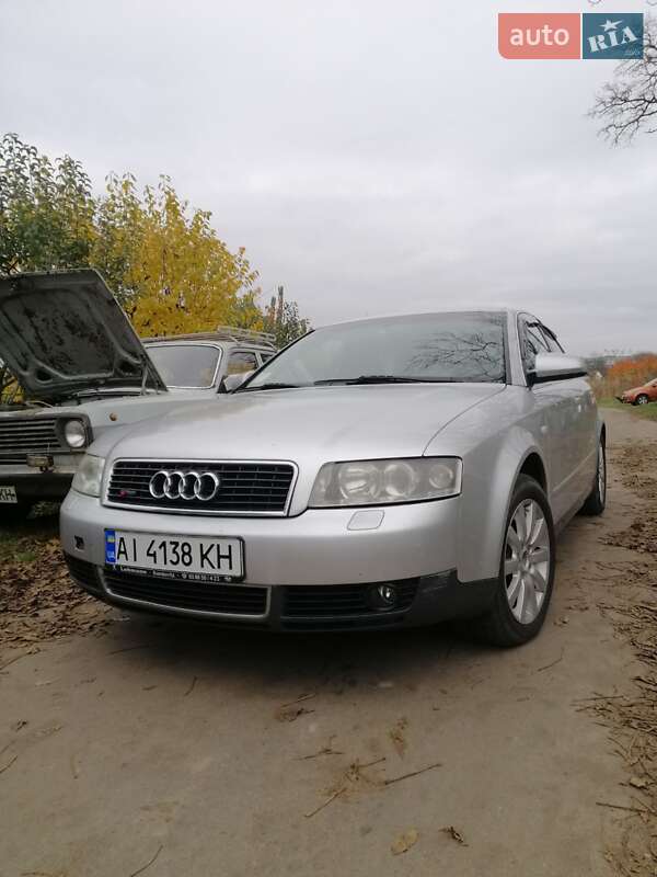 Седан Audi A4 2002 в Згуровке
