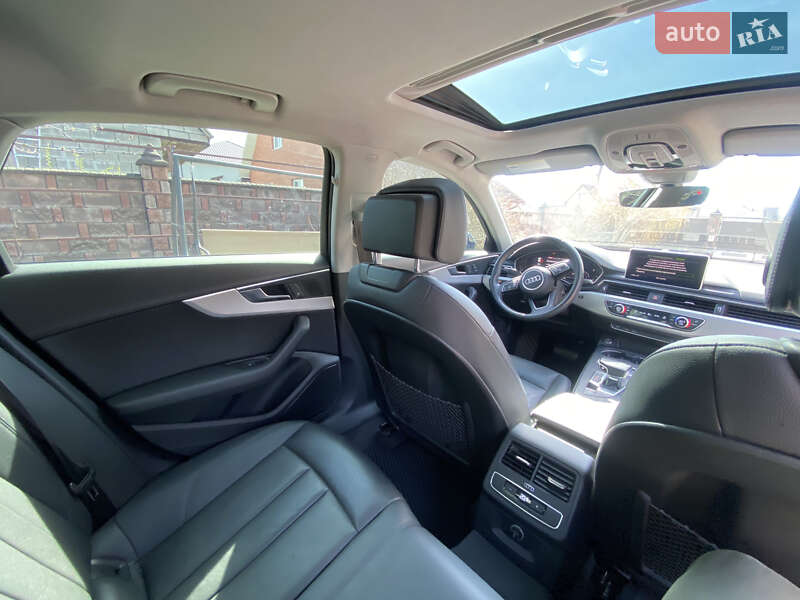 Седан Audi A4 2016 в Сарнах