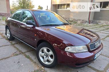 Седан Audi A4 1995 в Чернівцях