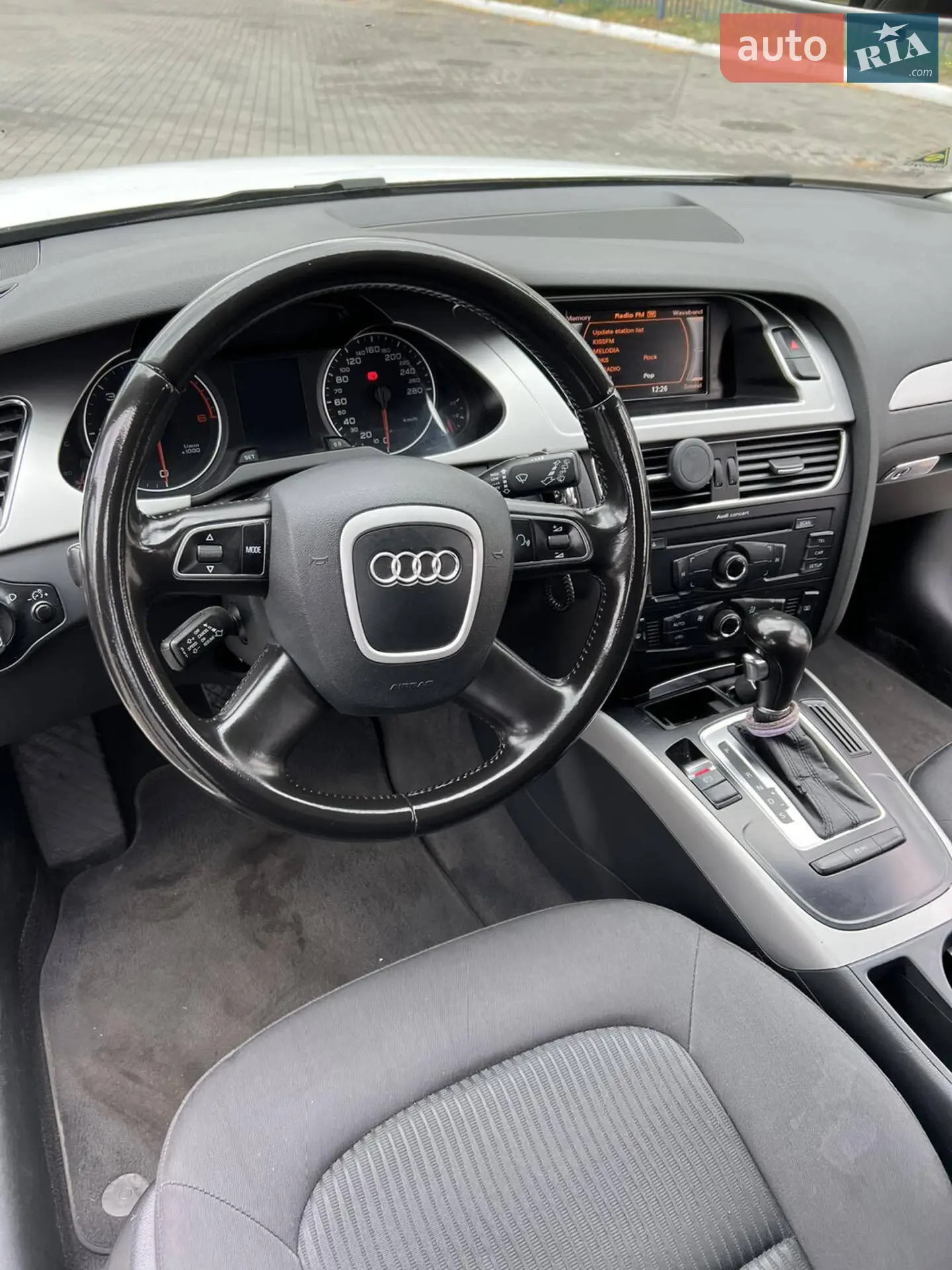 2011 Audi A4 - мініатюра 3