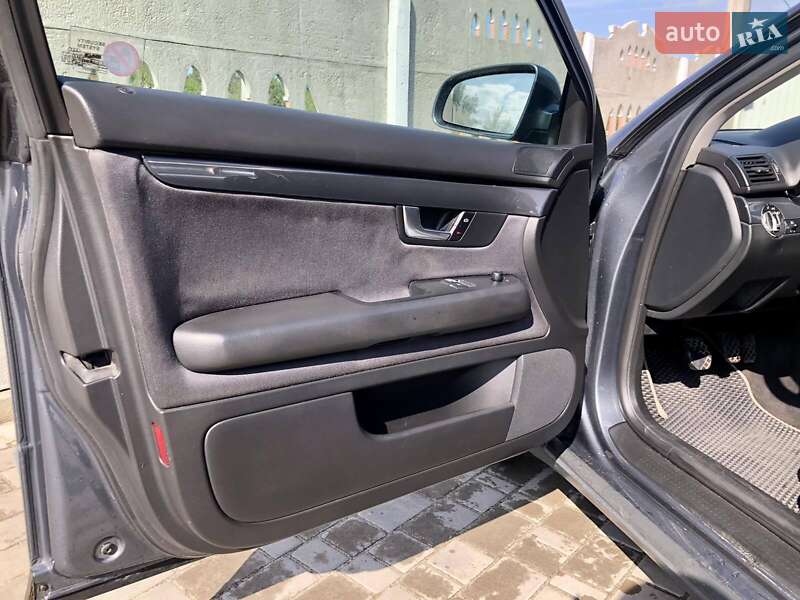 Универсал Audi A4 2002 в Олевске