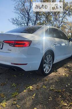 Седан Audi A4 2016 в Киеве