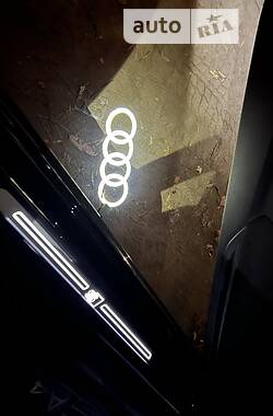 Седан Audi A4 2018 в 