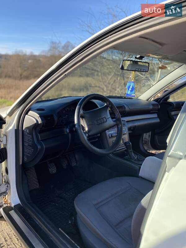 Универсал Audi A4 1997 в Львове