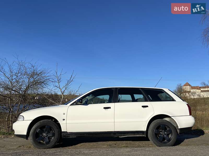 Универсал Audi A4 1997 в Львове