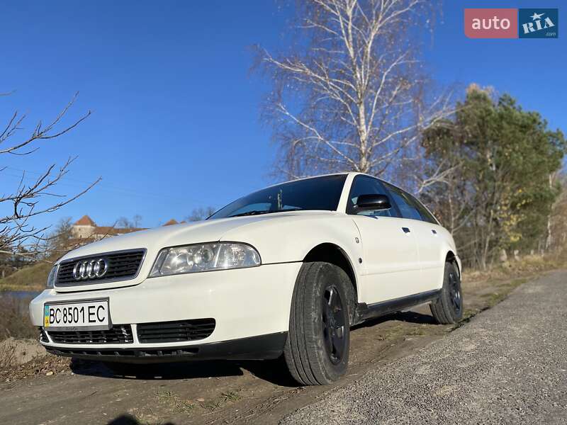 Универсал Audi A4 1997 в Львове