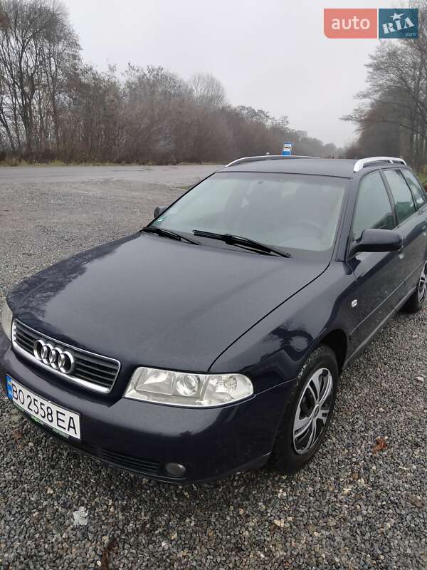 Універсал Audi A4 2000 в Збаражі