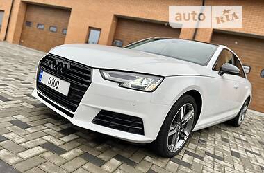 Седан Audi A4 2017 в 