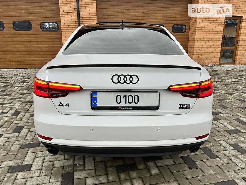 Седан Audi A4 2017 в Рівному