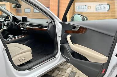 Седан Audi A4 2017 в 