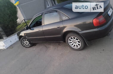 Седан Audi A4 1995 в Білій Церкві