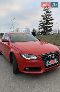 Седан Audi A4 2012 в 