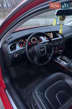 Седан Audi A4 2012 в 