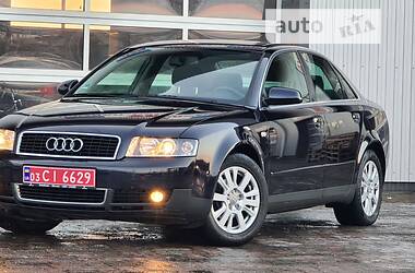 Седан Audi A4 2003 в Сарнах