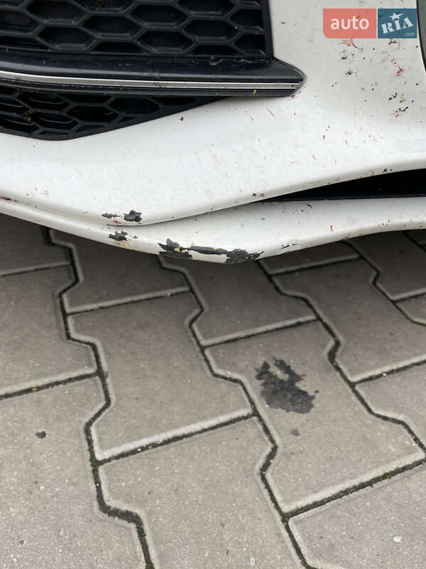 Седан Audi A4 2014 в Херсоне