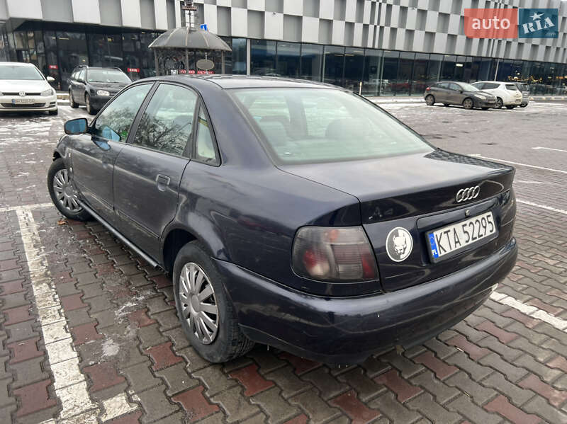Седан Audi A4 1999 в Одессе
