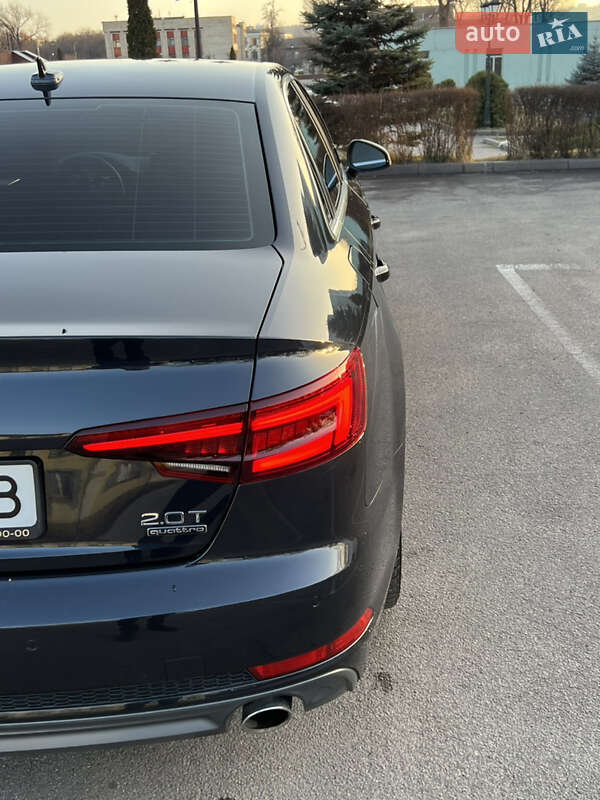 Седан Audi A4 2018 в Каменском