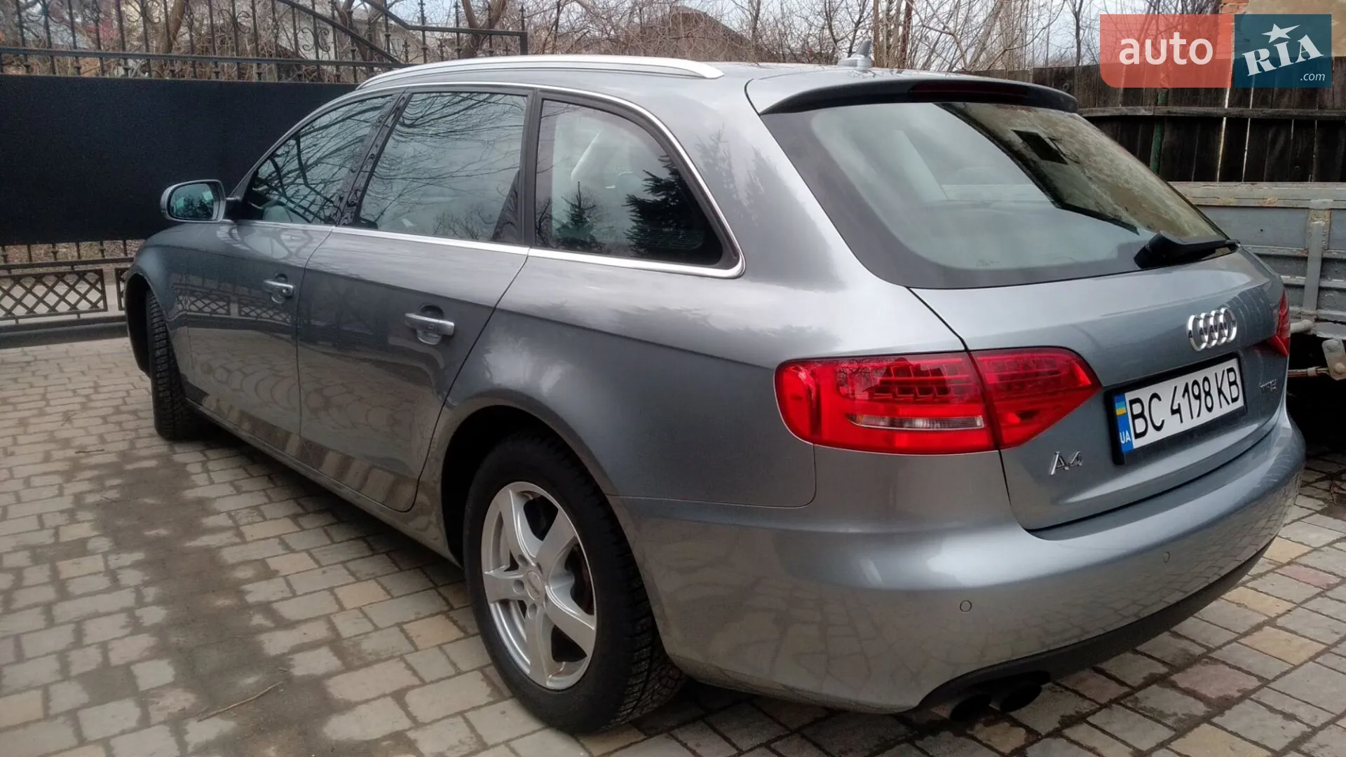 2010 Audi A4 - мініатюра 5