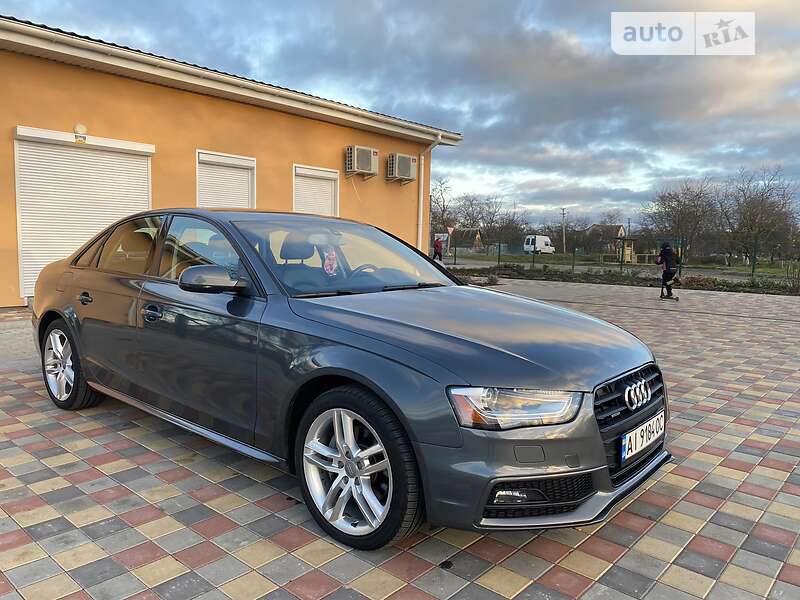 Седан Audi A4 2015 в Василькові