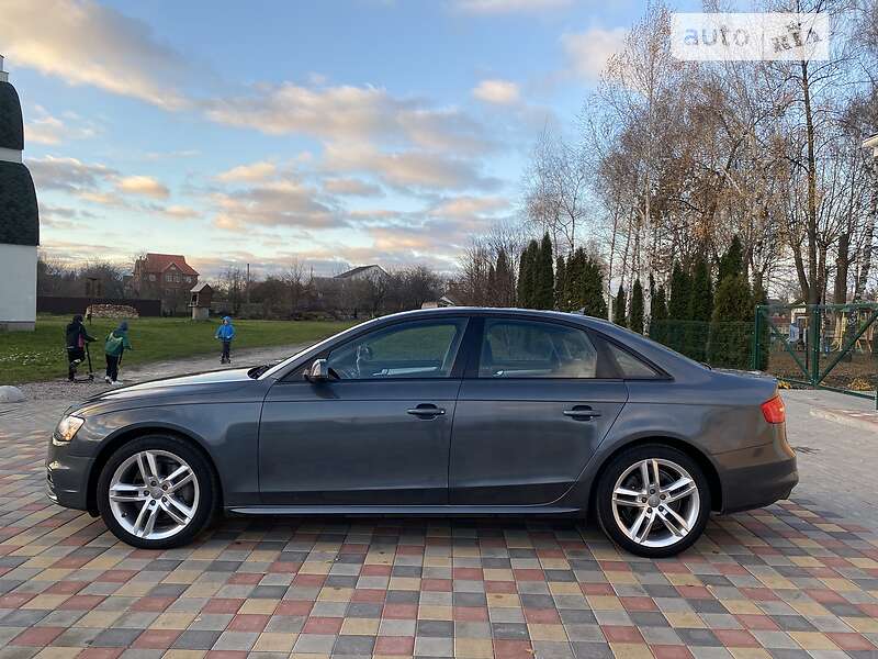 Седан Audi A4 2015 в Василькові