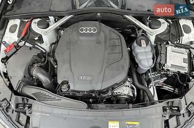 Седан Audi A4 2021 в 