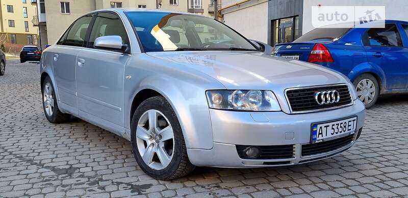 Седан Audi A4 2004 в Ивано-Франковске