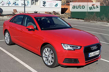 Седан Audi A4 2018 в Киеве