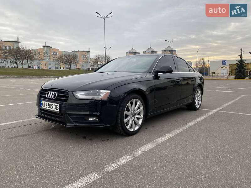 Седан Audi A4 2012 в Киеве