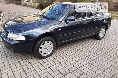 Седан Audi A4 1999 в Львове