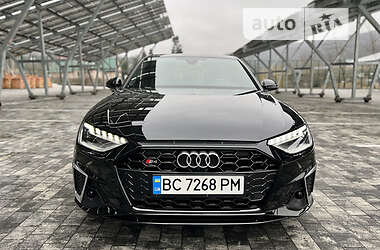 Audi A4 2021