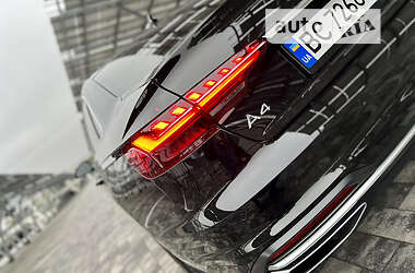 Седан Audi A4 2021 в 