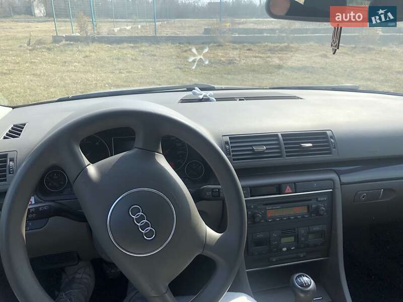 Универсал Audi A4 2003 в Вараше фото 18 Универсал Audi A4 2003 в Вараше
