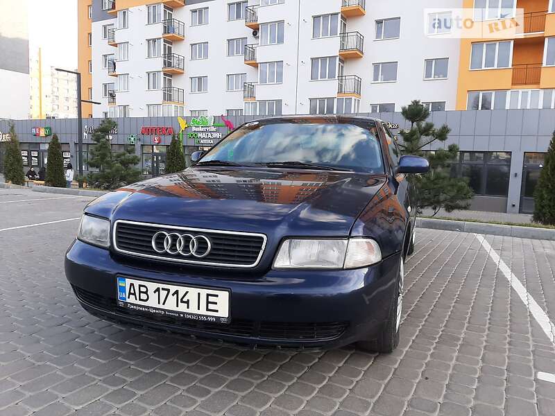 Седан Audi A4 1997 в Виннице