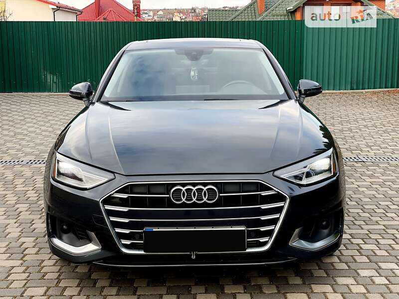 Седан Audi A4 2019 в Хмельницькому