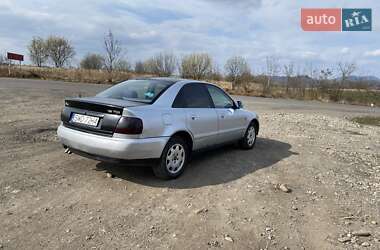 Седан Audi A4 1997 в Хусте