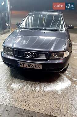 Седан Audi A4 1995 в Івано-Франківську